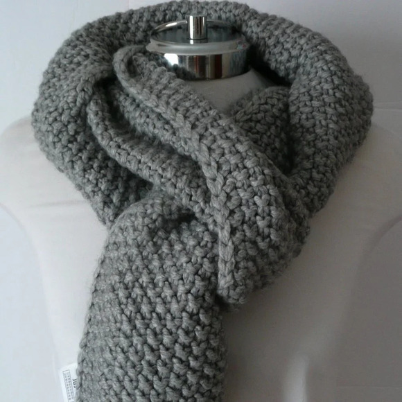 Gap Chunky Knit Scarf Long Gray Warm Winter Accessories Neck Warmer - Picture 1 of 3